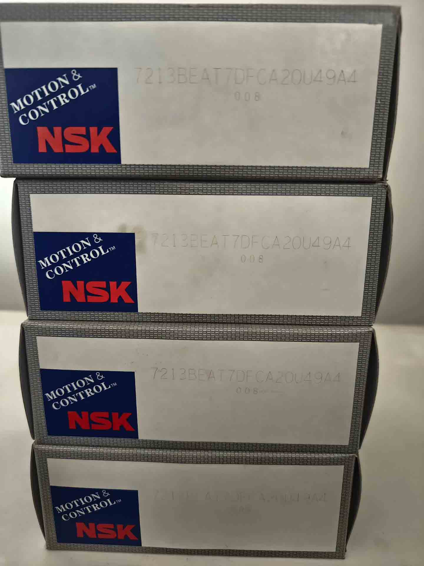 NSK  7213BEAT7DFCA20U49A4